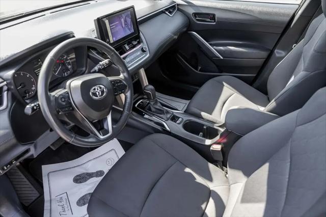 2024 Toyota Corolla Cross LE
