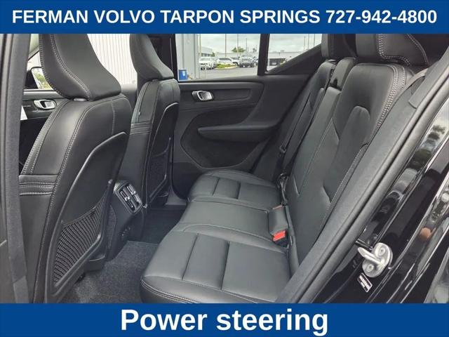2026 Volvo XC40 Plus, B5 AWD Gas (mild hybrid), Dark