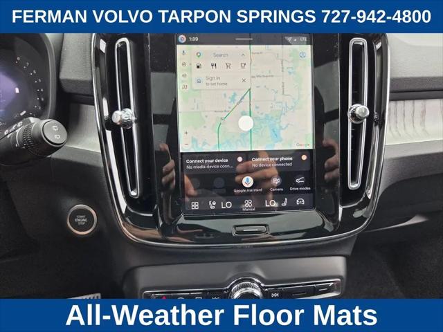 2026 Volvo XC40 Plus, B5 AWD Gas (mild hybrid), Dark