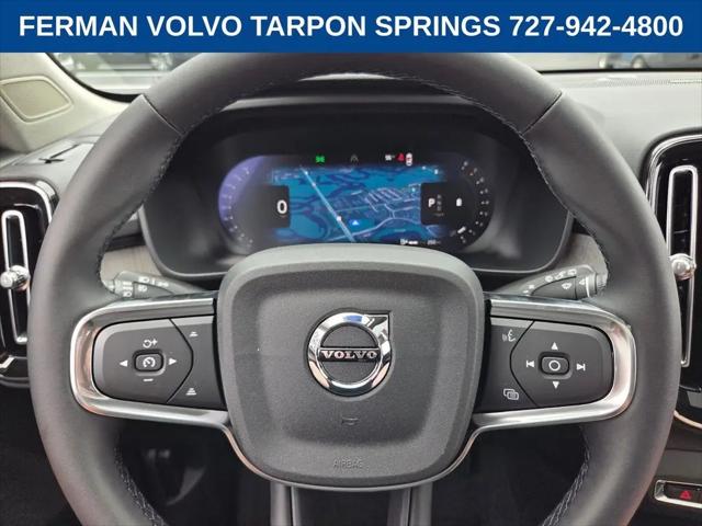 2026 Volvo XC40 Plus, B5 AWD Gas (mild hybrid), Dark