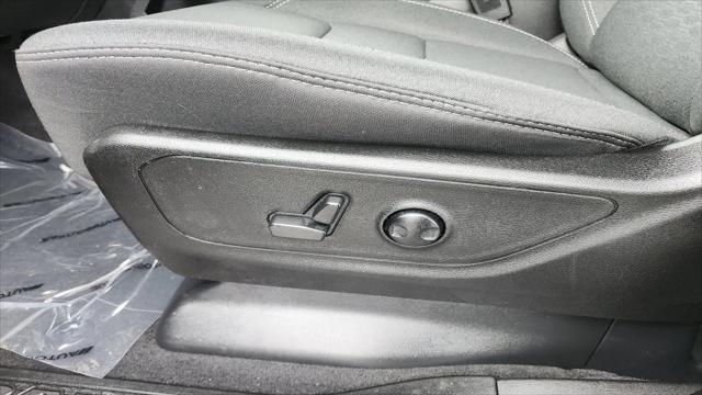 2025 Ram 1500 Big Horn Crew Cab 4x4 6'4" Box