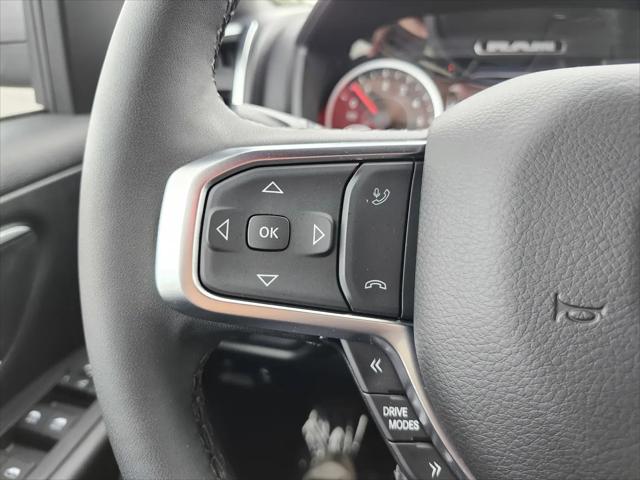 2025 Ram 1500 Big Horn Crew Cab 4x4 6'4" Box