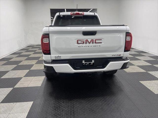 2026 GMC Canyon AT4, 4WD