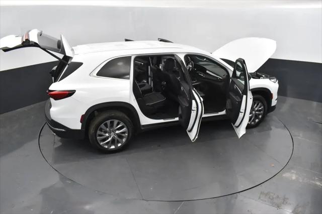 2025 Buick Enclave Preferred FWD