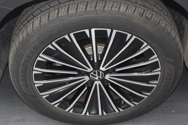 2025 Volkswagen Taos 1.5T SE