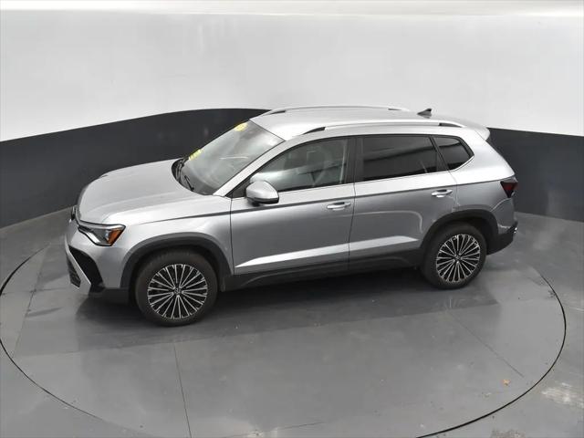 2025 Volkswagen Taos 1.5T SE