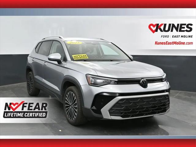 2025 Volkswagen Taos 1.5T SE for sale in East Moline, IL