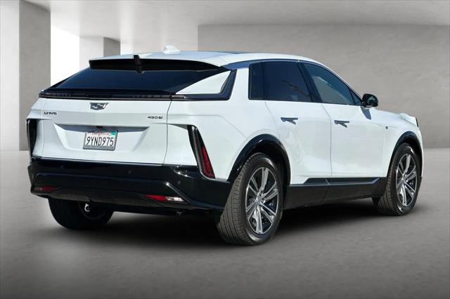 2026 Cadillac iQ Luxury AWD
