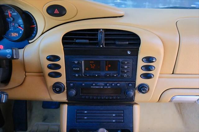 2002 Porsche 911 911 Carrera
