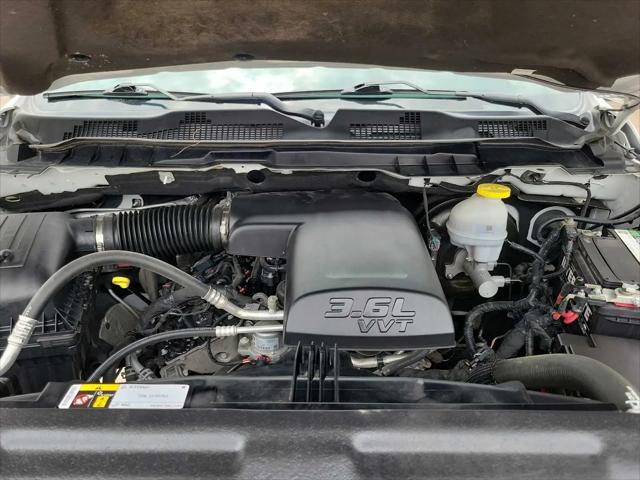 2024 Ram 1500 Classic Warlock Crew Cab 4x2 5'7" Box
