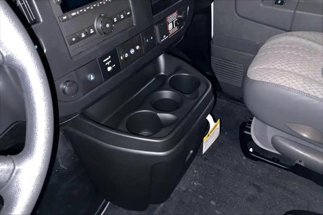 2026 Chevrolet Express Passenger 3500 Extended Wheelbase, LT, RWD