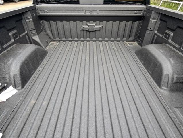2026 Chevrolet Silverado 1500 4WD Crew Cab Short Bed High Country