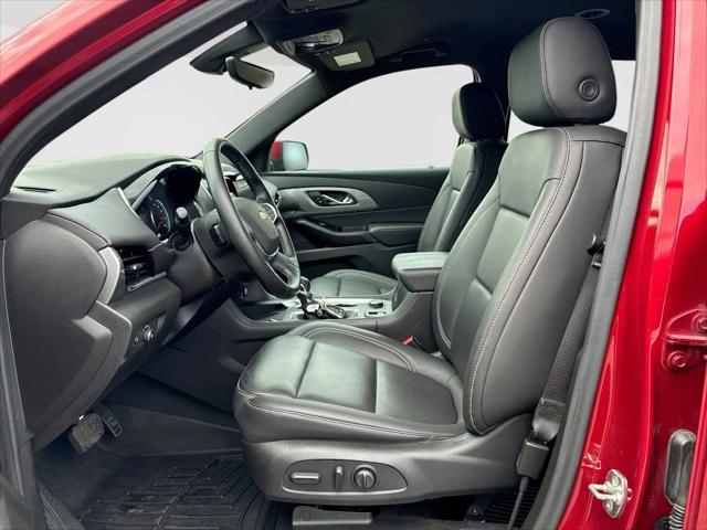 2023 Chevrolet Traverse AWD LT Leather