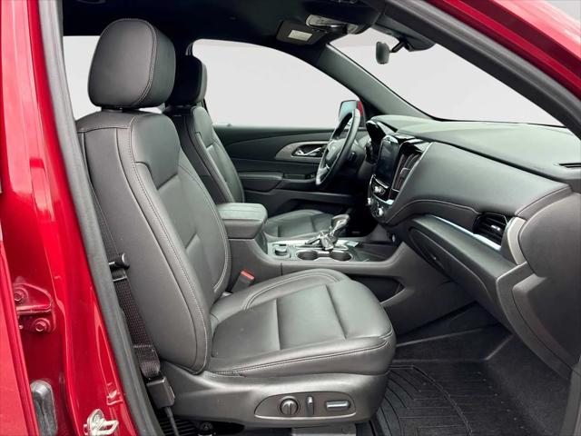 2023 Chevrolet Traverse AWD LT Leather