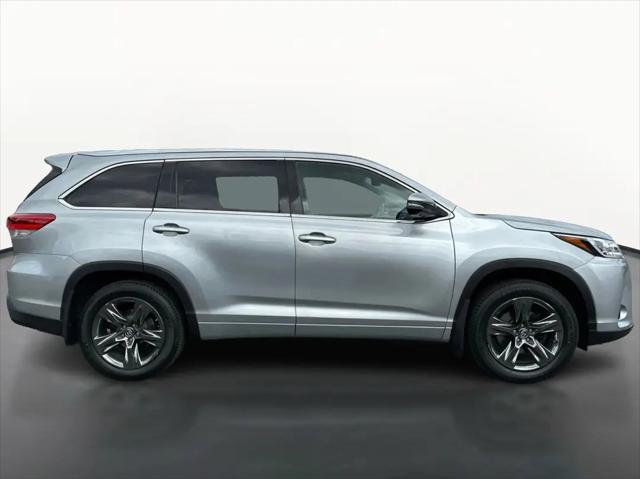 2017 Toyota Highlander Limited