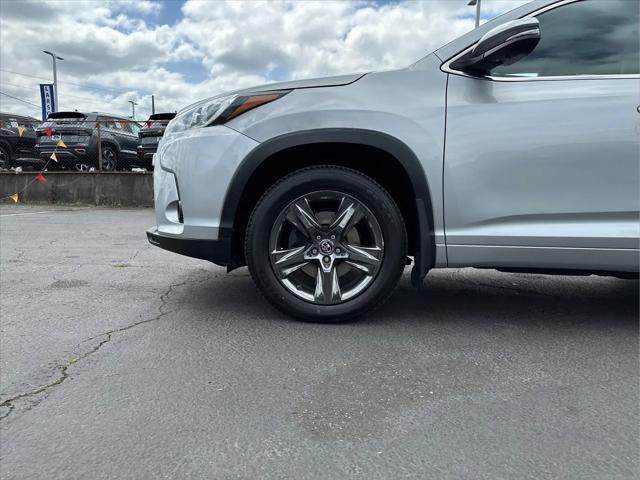 2017 Toyota Highlander Limited