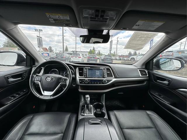 2017 Toyota Highlander Limited