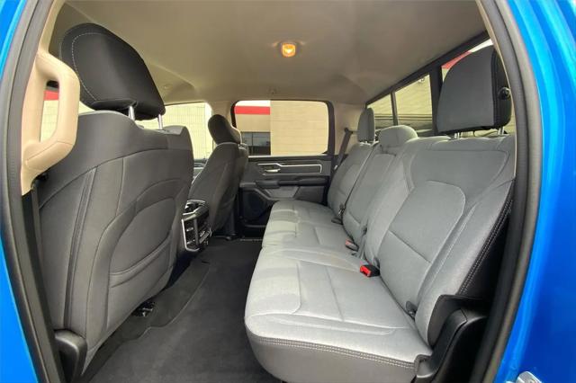 2020 Ram 1500 Big Horn Crew Cab 4x4 5'7" Box
