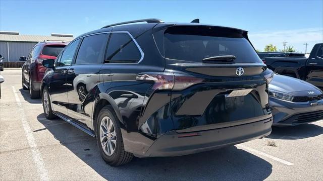 2024 Toyota Sienna XLE