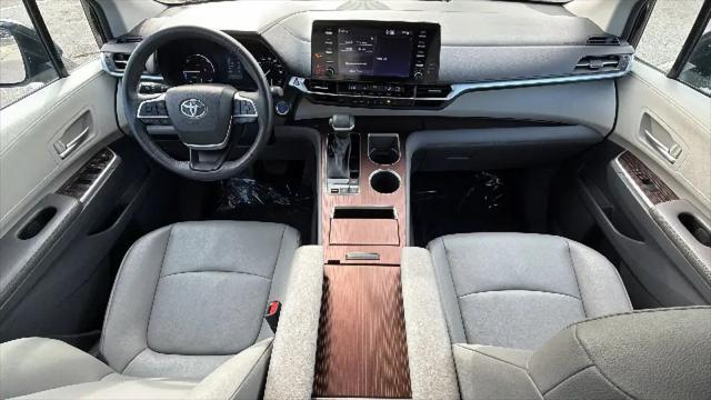 2024 Toyota Sienna XLE
