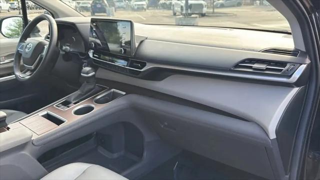 2024 Toyota Sienna XLE