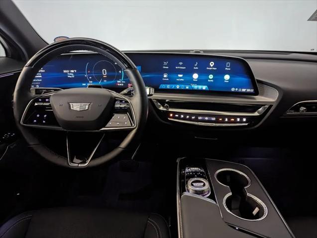2025 Cadillac iQ Luxury 3 RWD