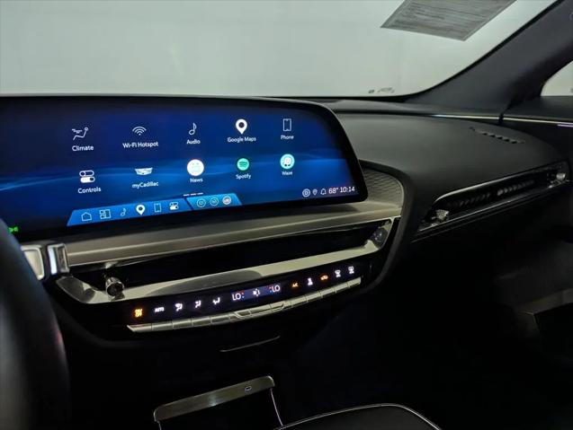 2025 Cadillac iQ Luxury 3 RWD