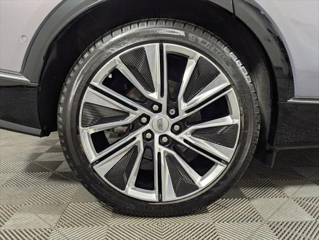 2025 Cadillac iQ Luxury 3 RWD