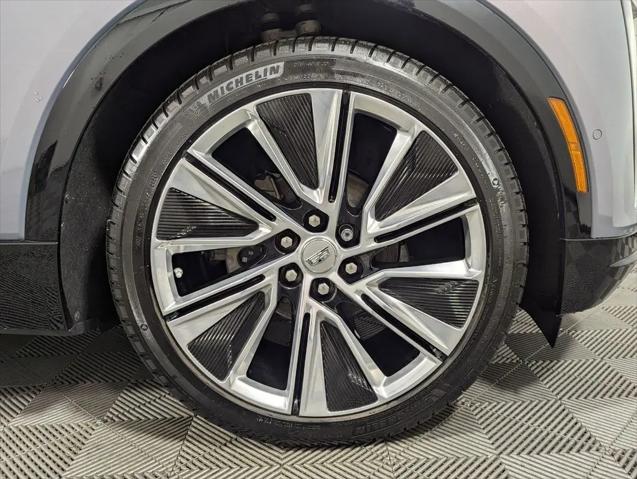 2025 Cadillac iQ Luxury 3 RWD