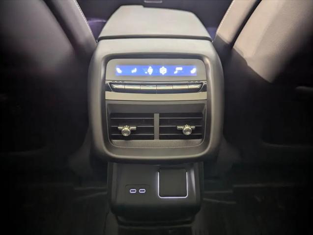 2025 Cadillac iQ Luxury 3 RWD