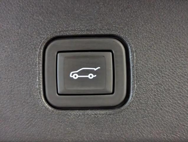 2025 Cadillac iQ Luxury 3 RWD
