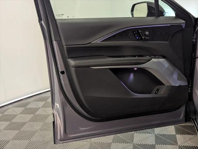 2025 Cadillac iQ Luxury 3 RWD