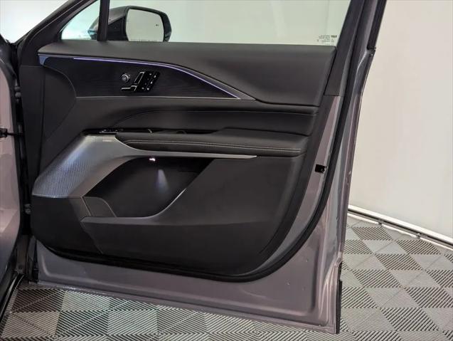 2025 Cadillac iQ Luxury 3 RWD