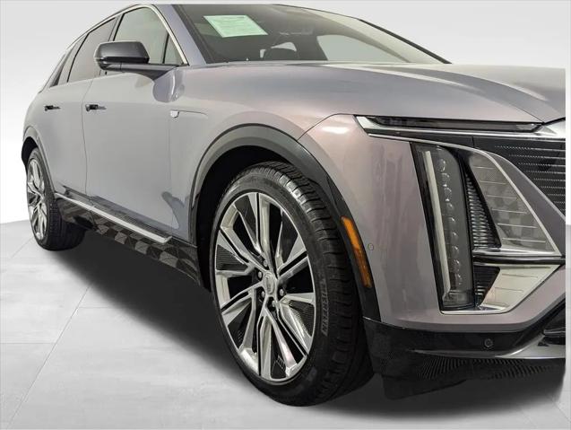 2025 Cadillac iQ Luxury 3 RWD