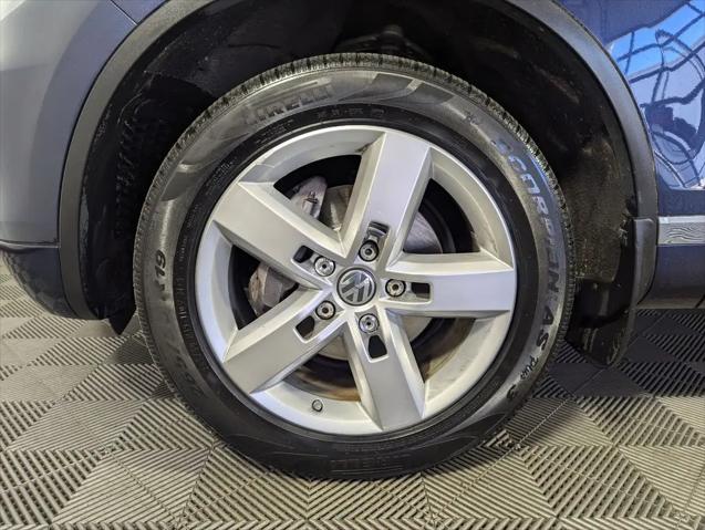 2012 Volkswagen Touareg TDI Lux