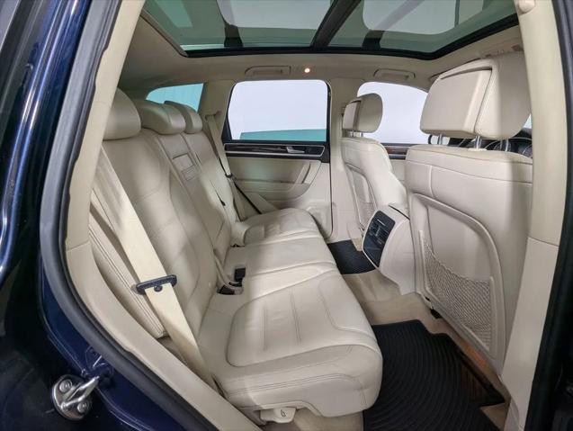 2012 Volkswagen Touareg TDI Lux