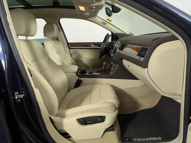 2012 Volkswagen Touareg TDI Lux