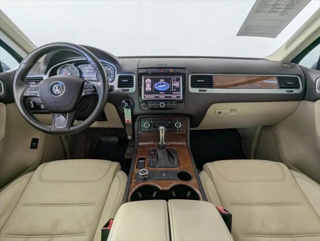 2012 Volkswagen Touareg TDI Lux