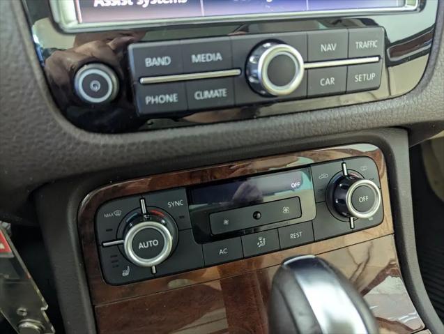 2012 Volkswagen Touareg TDI Lux