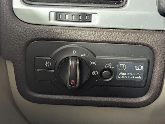 2012 Volkswagen Touareg TDI Lux