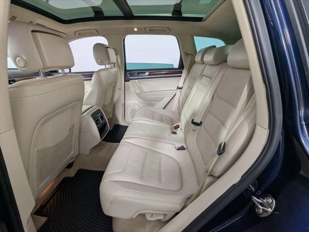2012 Volkswagen Touareg TDI Lux