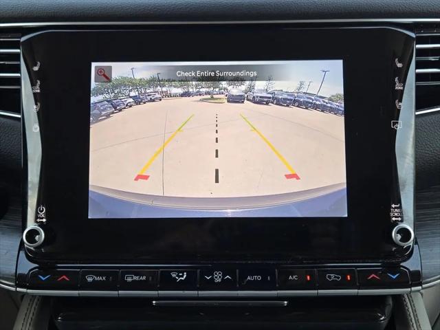 2024 Jeep Wagoneer Series II 4x2