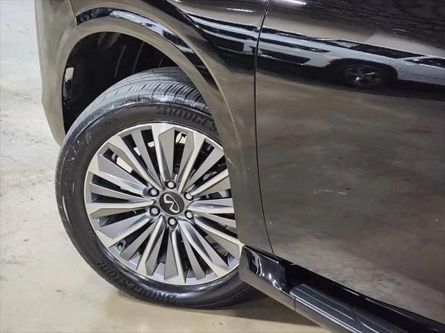 2025 INFINITI QX80 LUXE AWD