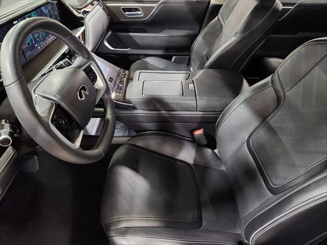 2025 INFINITI QX80 LUXE AWD