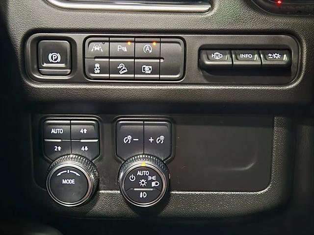 2024 GMC Yukon XL 4WD AT4