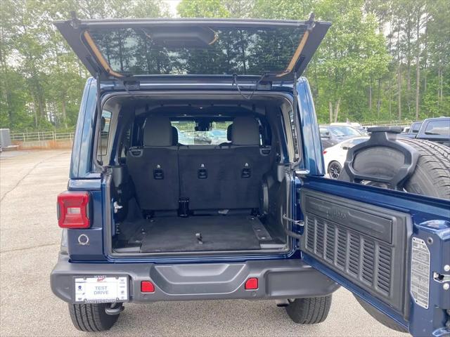 2025 Jeep Wrangler 4-Door Sahara 4x4