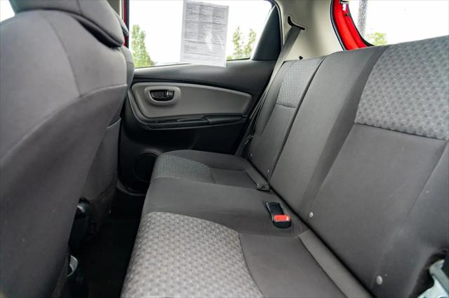 2015 Toyota Yaris L