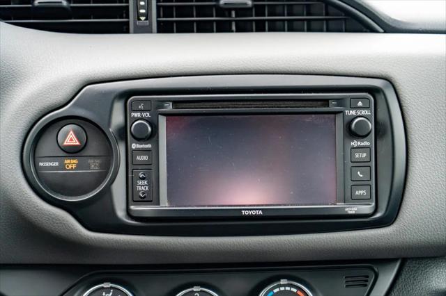 2015 Toyota Yaris L