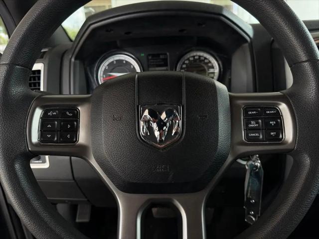 2024 Ram 1500 Classic Warlock Crew Cab 4x2 5'7" Box