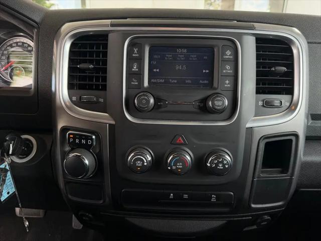 2024 Ram 1500 Classic Warlock Crew Cab 4x2 5'7" Box